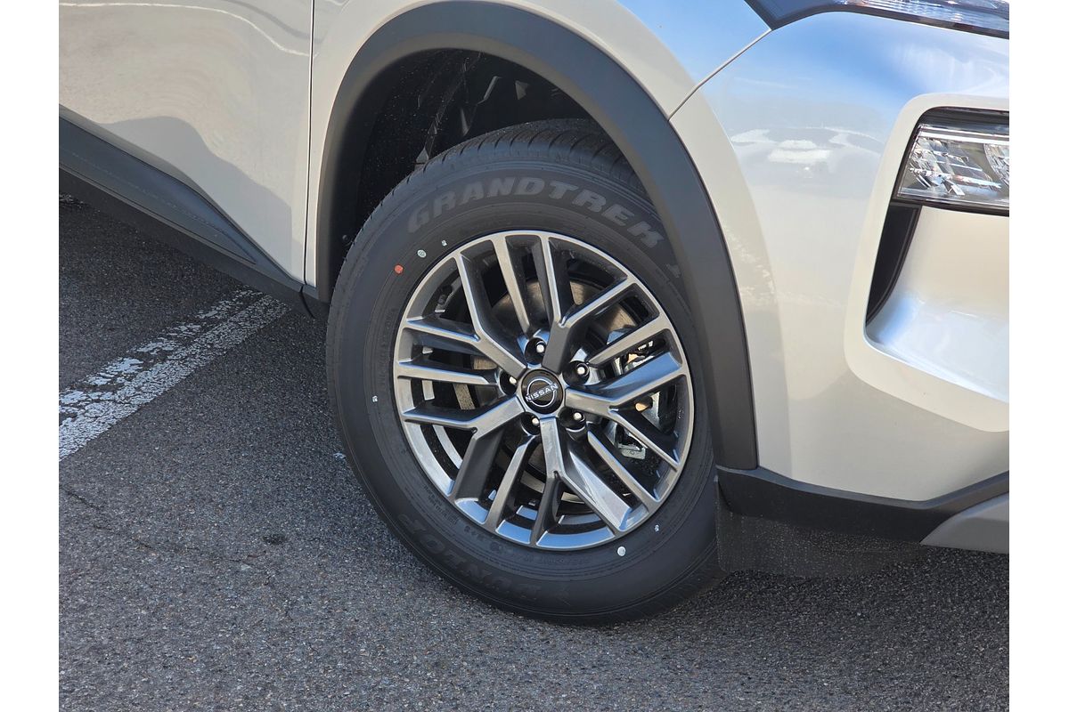 2025 Nissan X-TRAIL ST T33