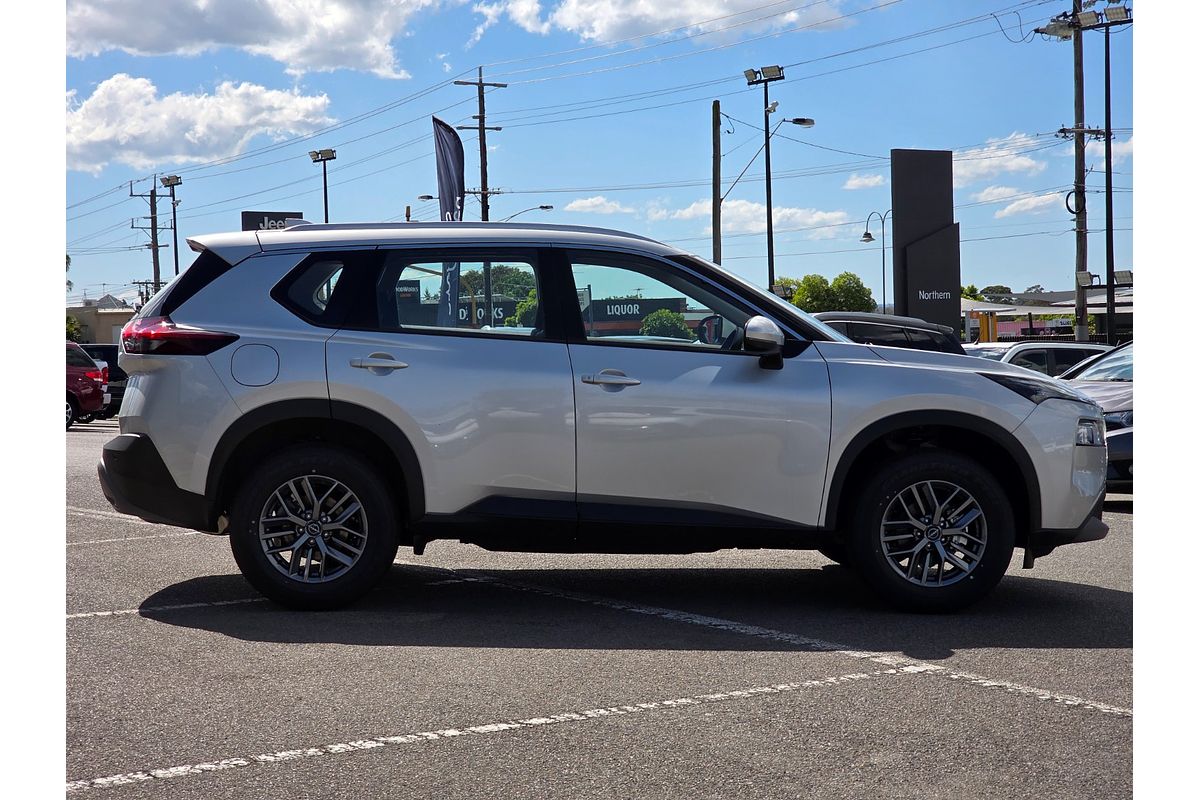 2025 Nissan X-TRAIL ST T33