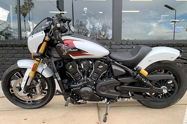 2025 Indian Scout 101 Scout