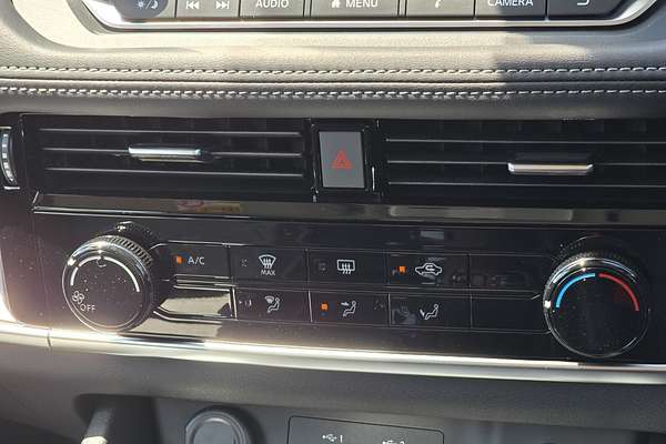 2025 Nissan X-TRAIL ST T33