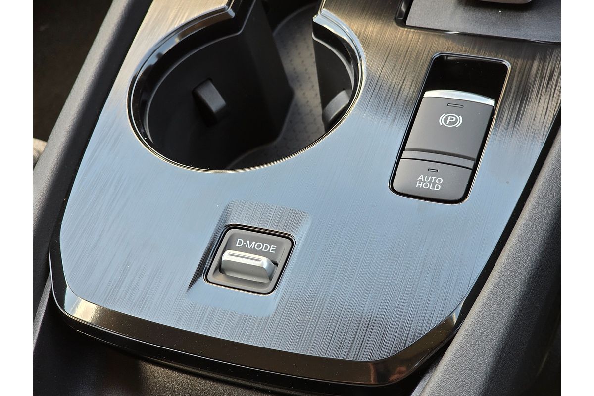 2025 Nissan X-TRAIL ST T33