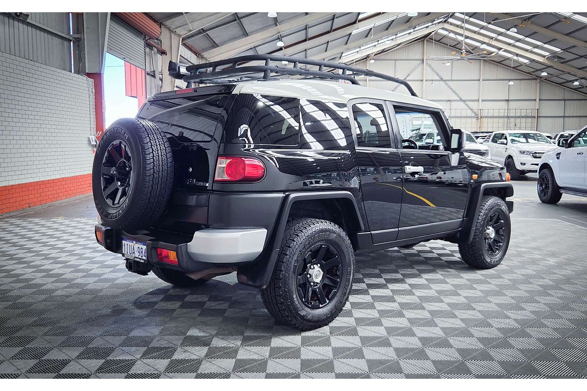 2015 Toyota FJ Cruiser GSJ15R