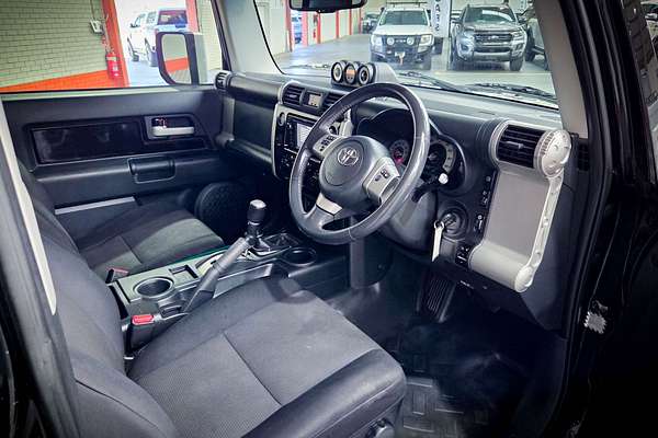 2015 Toyota FJ Cruiser GSJ15R