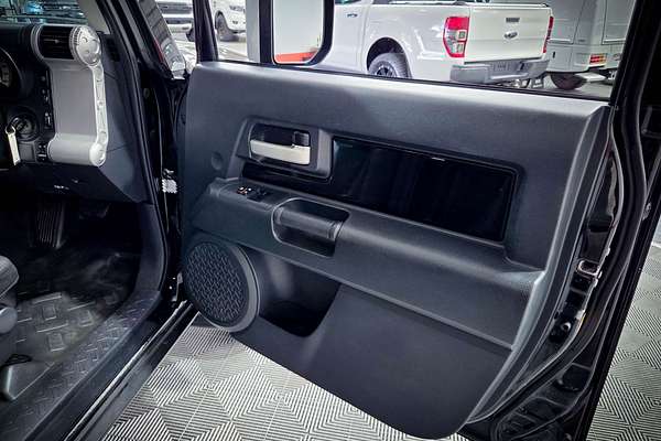 2015 Toyota FJ Cruiser GSJ15R