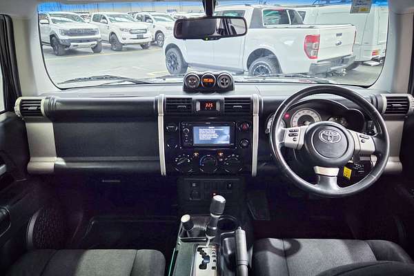 2015 Toyota FJ Cruiser GSJ15R