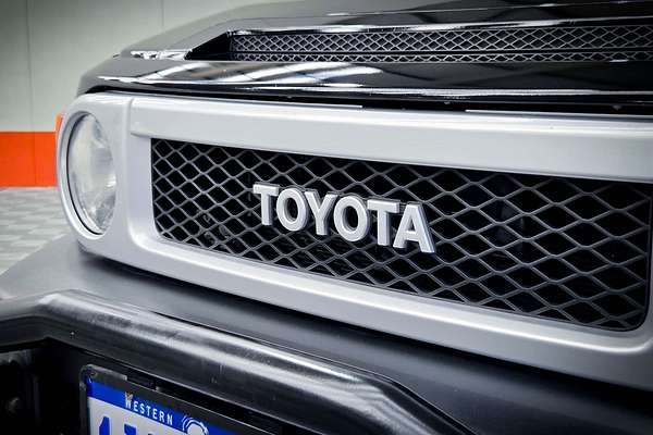 2015 Toyota FJ Cruiser GSJ15R