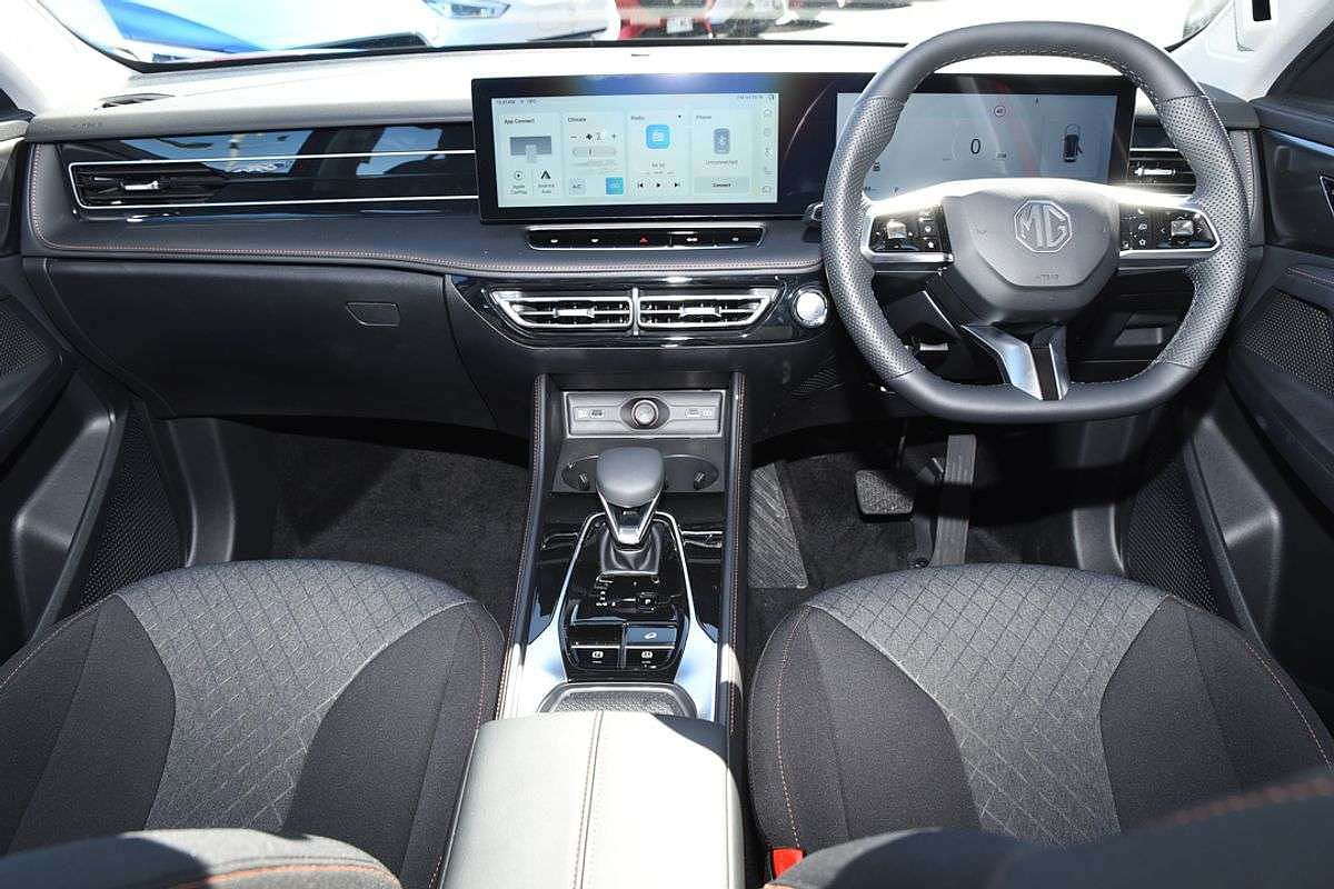 2024 MG HS Vibe AS33