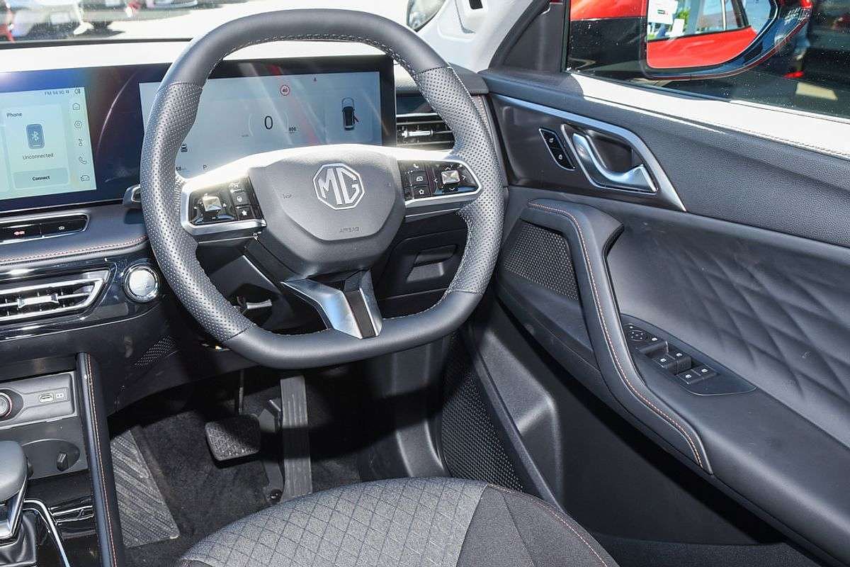2024 MG HS Vibe AS33
