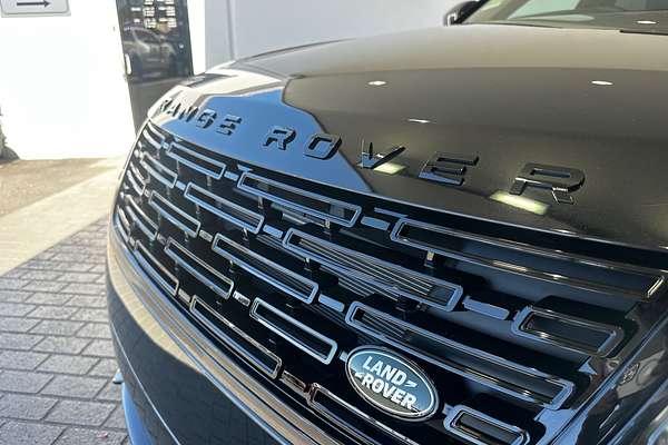 2025 Land Rover Range Rover Velar PHEV P400e Dynamic SE L560