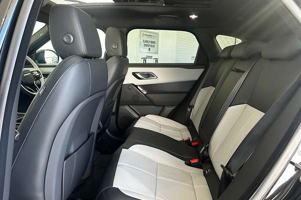 2025 Land Rover Range Rover Velar PHEV P400e Dynamic SE L560