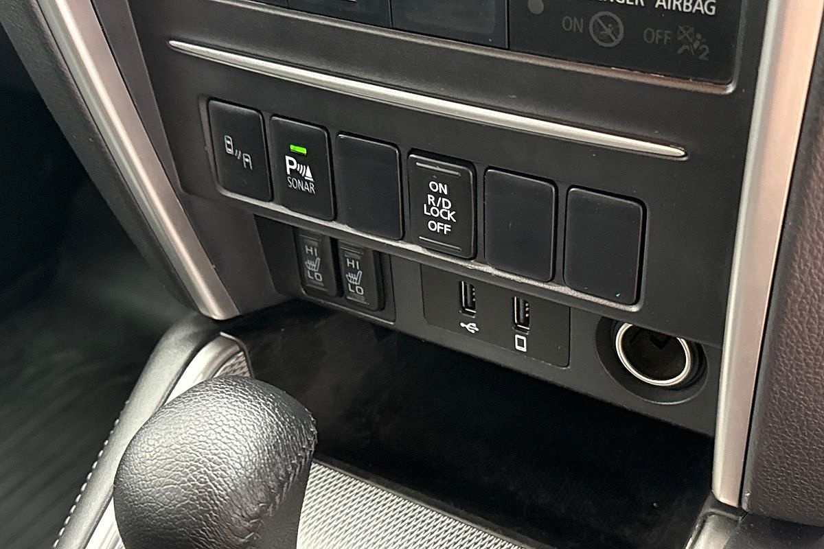 2021 Mitsubishi Triton GSR MR 4X4