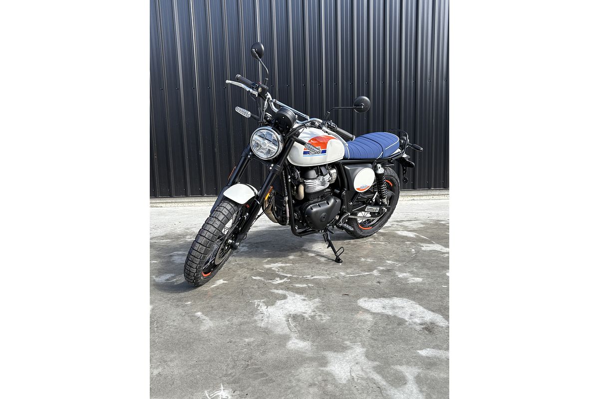 2025 Royal Enfield Bear