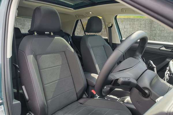 2025 Volkswagen T-Roc 110TSI Style D11