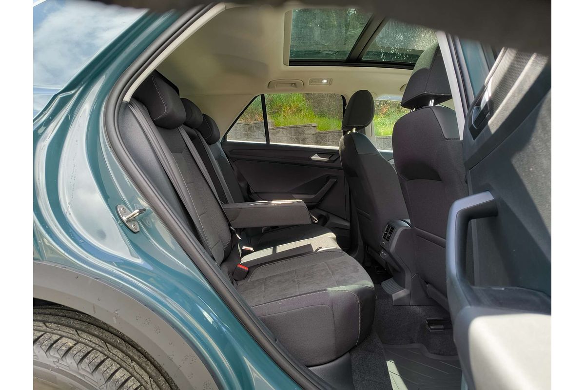 2025 Volkswagen T-Roc 110TSI Style D11