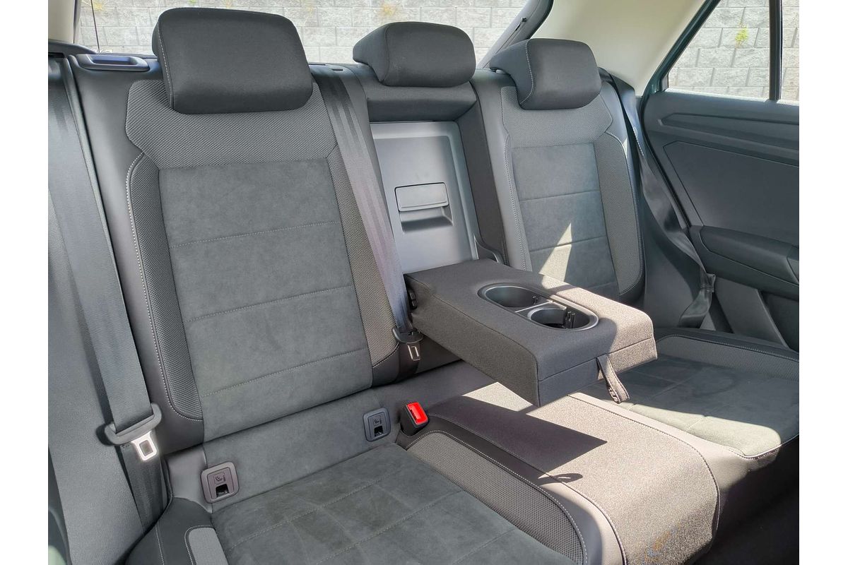 2025 Volkswagen T-Roc 110TSI Style D11