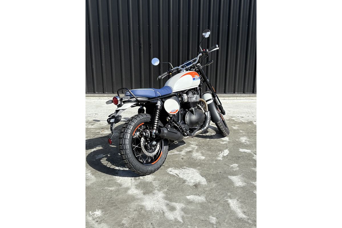 2025 Royal Enfield Bear