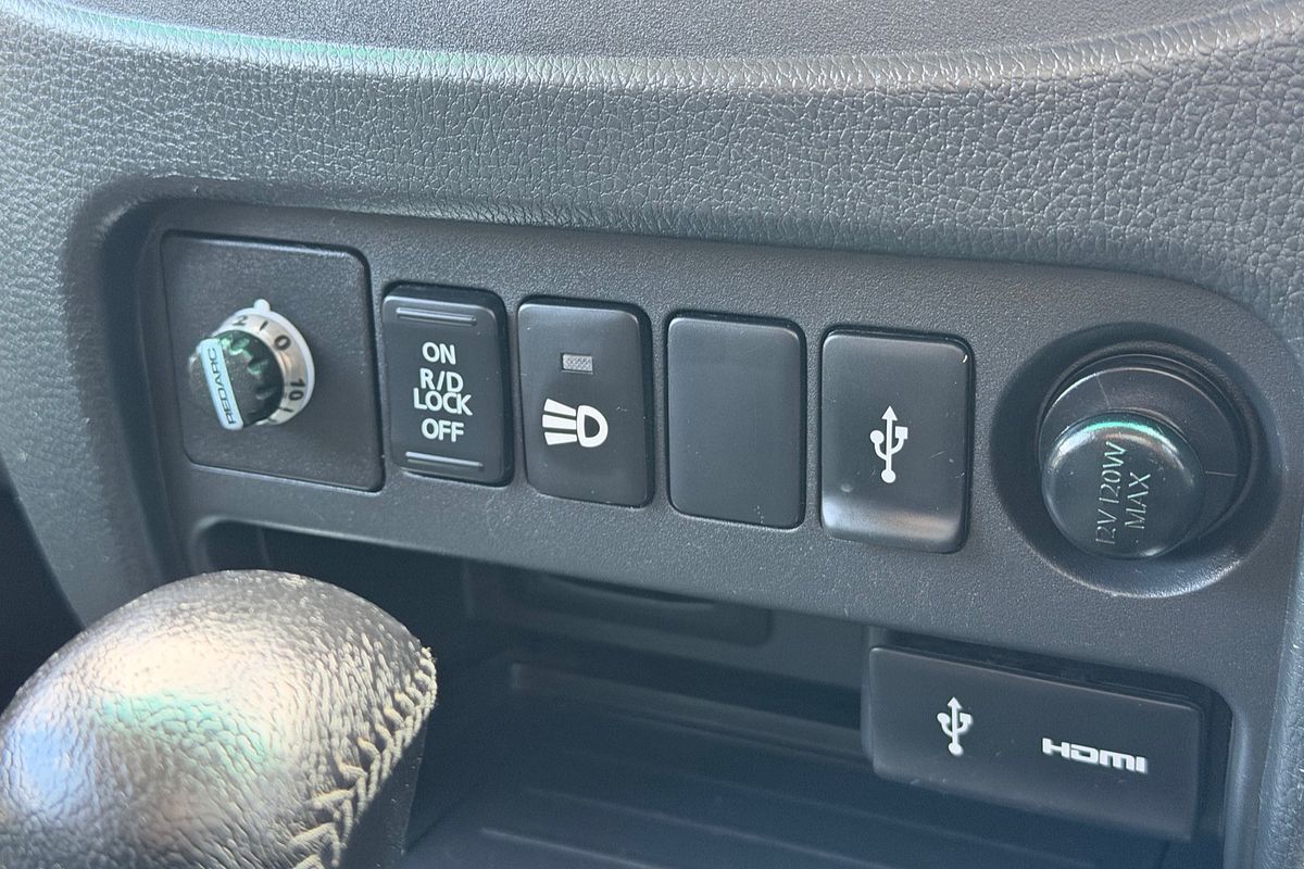 2018 Mitsubishi Triton Blackline MQ 4X4