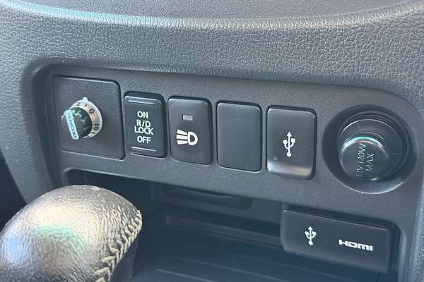 2018 Mitsubishi Triton Blackline MQ 4X4