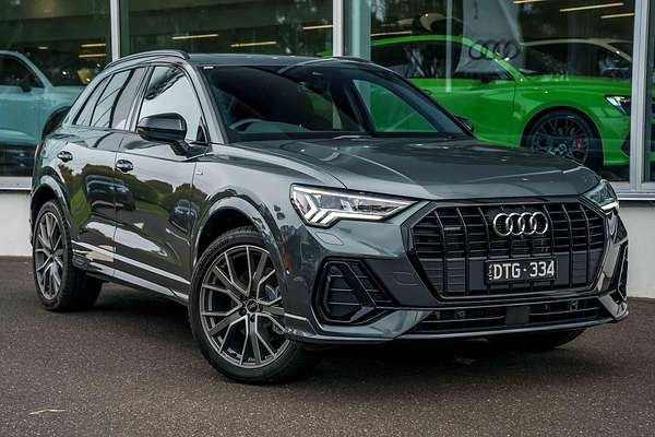 2025 Audi Q3 40 TFSI S line F3