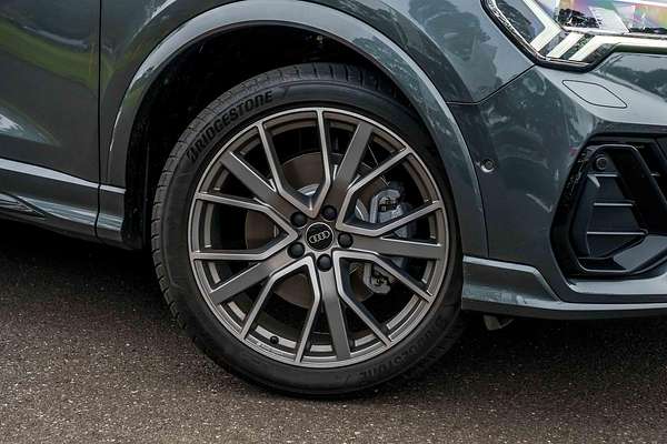 2025 Audi Q3 40 TFSI S line F3