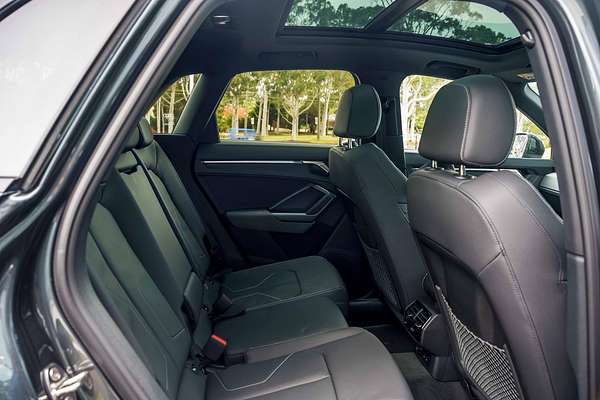 2025 Audi Q3 40 TFSI S line F3