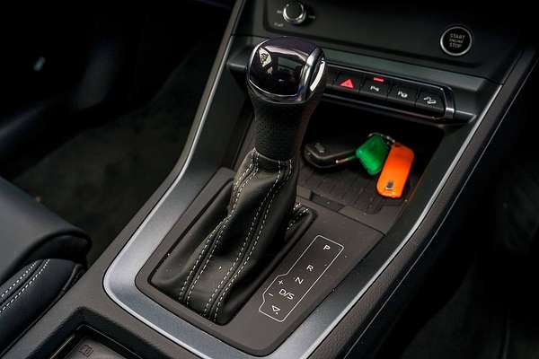 2025 Audi Q3 40 TFSI S line F3