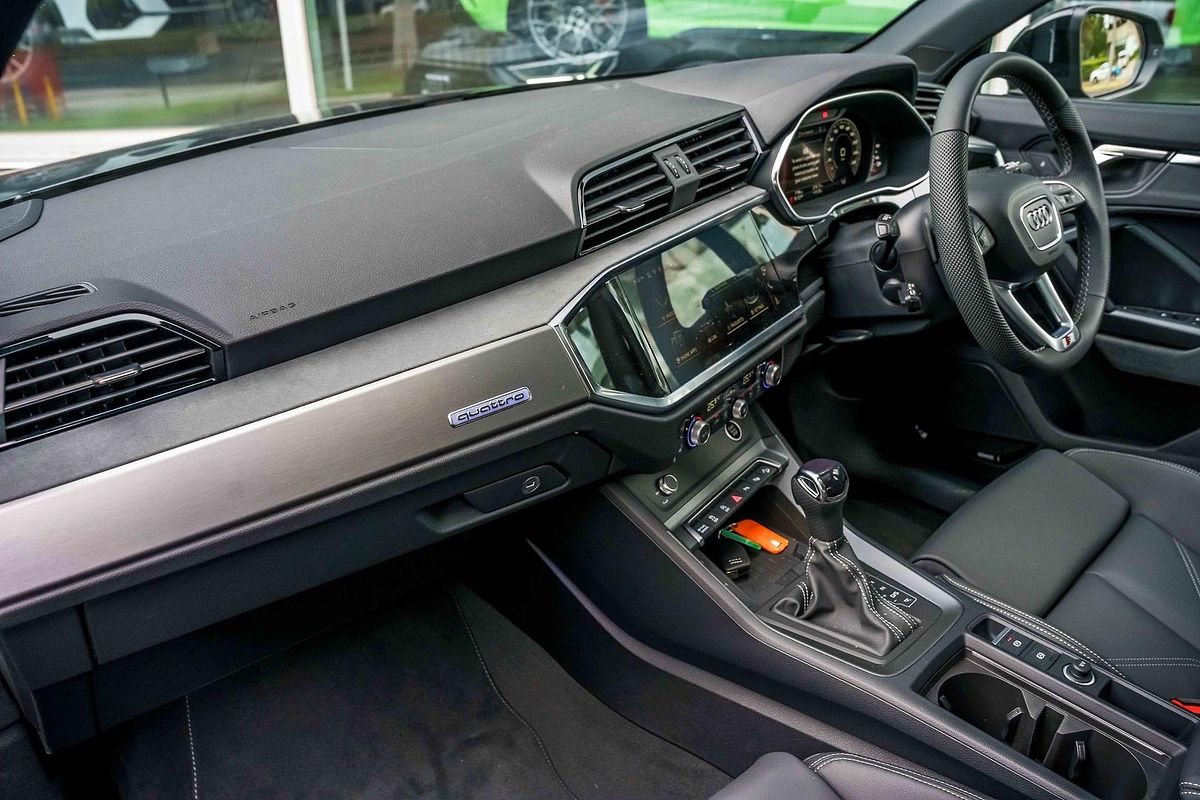 2025 Audi Q3 40 TFSI S line F3