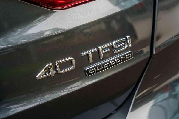 2025 Audi Q3 40 TFSI S line F3