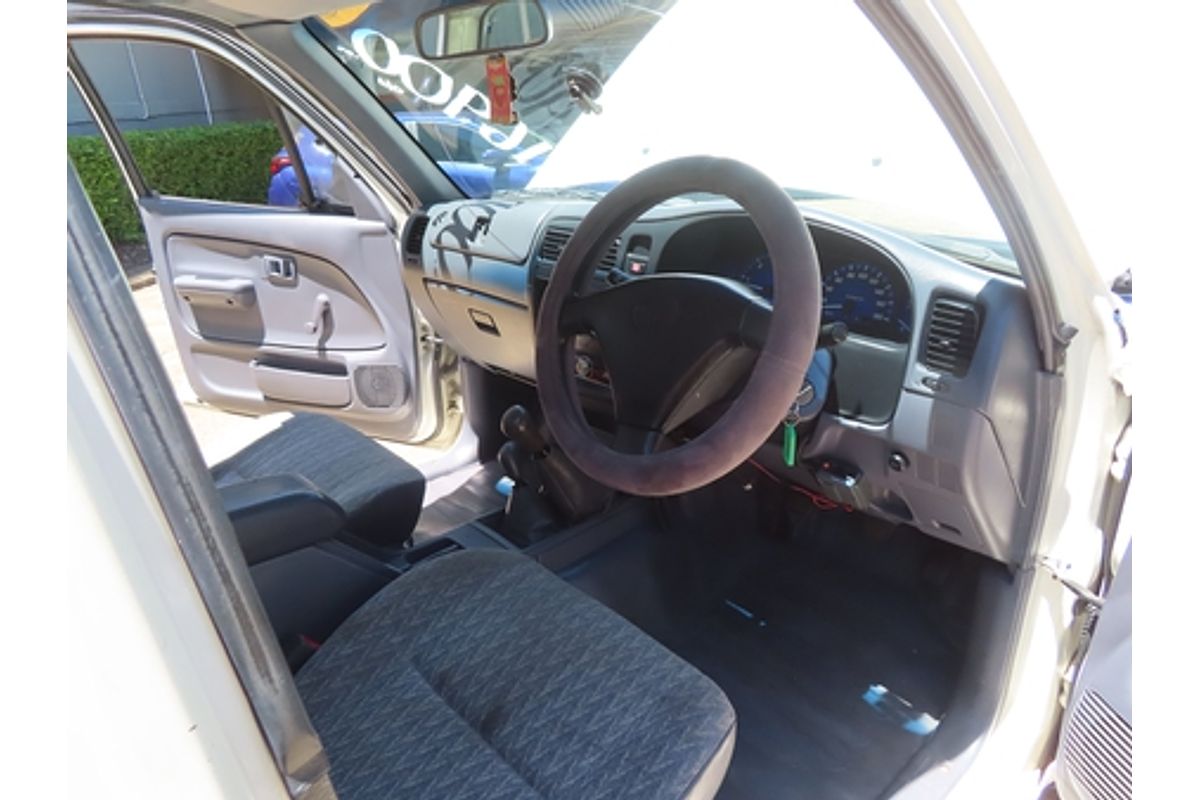 2003 Toyota Hilux KZN165R 4X4