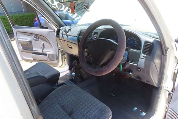 2003 Toyota Hilux KZN165R 4X4