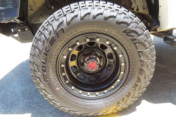 2003 Toyota Hilux KZN165R 4X4