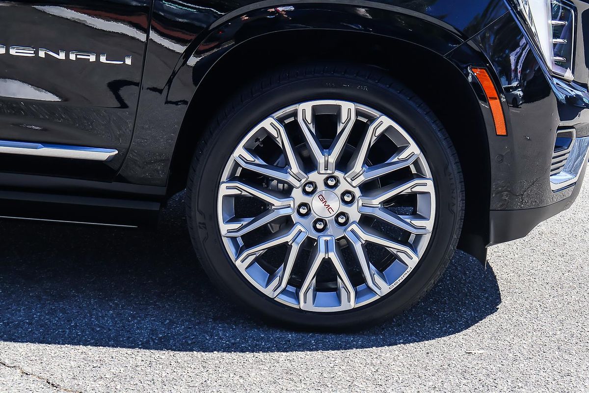 2025 GMC Yukon Denali T1