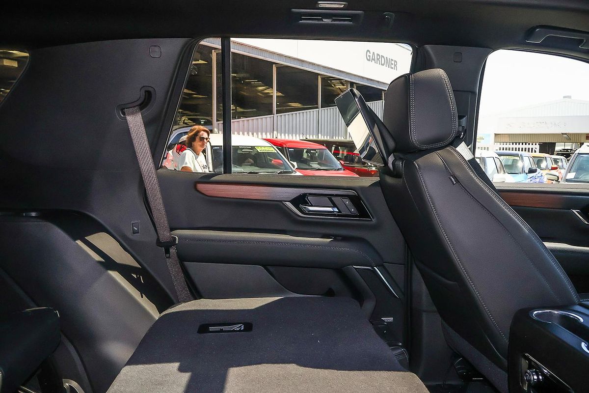 2025 GMC Yukon Denali T1