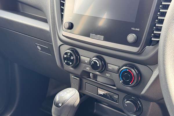 2025 Isuzu D-MAX SX 4X4