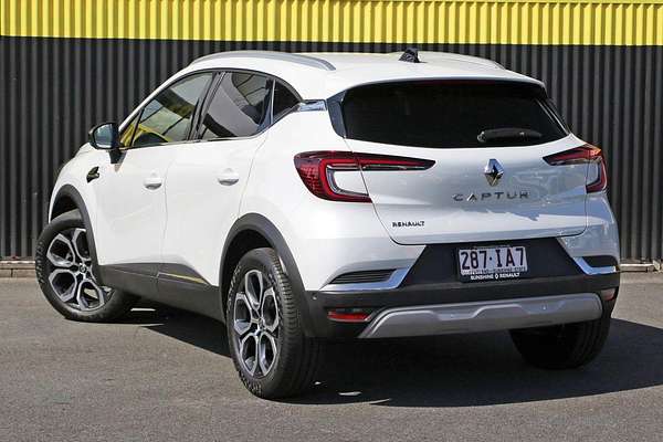 2022 Renault Captur Intens XJB