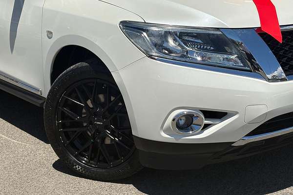 2016 Nissan Pathfinder Ti R52