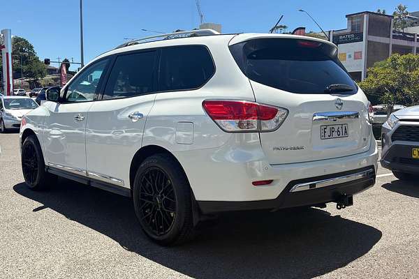 2016 Nissan Pathfinder Ti R52