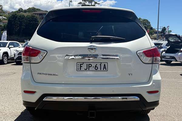 2016 Nissan Pathfinder Ti R52