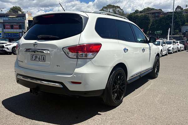 2016 Nissan Pathfinder Ti R52