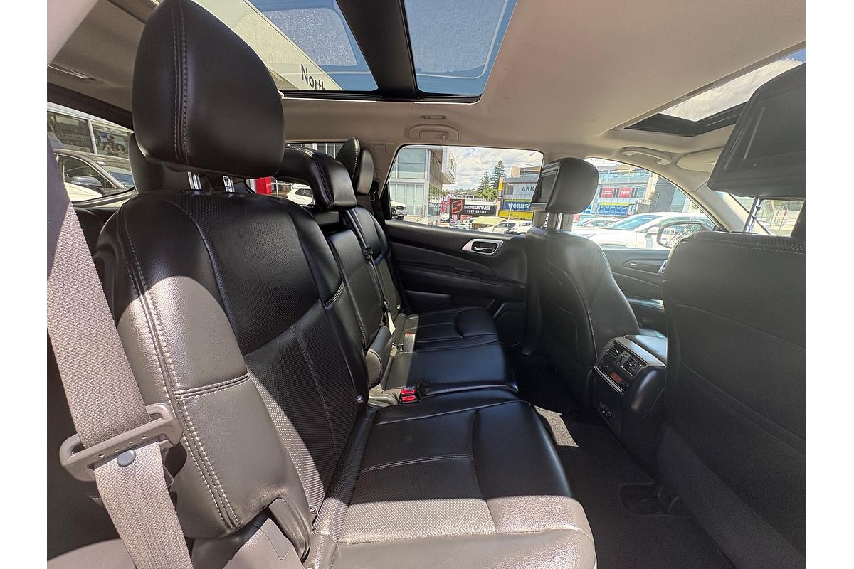 2016 Nissan Pathfinder Ti R52