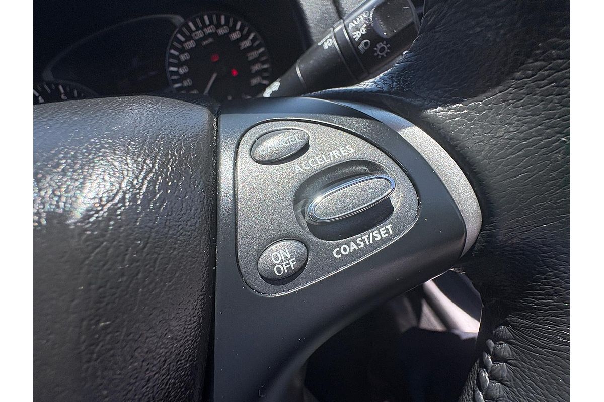 2016 Nissan Pathfinder Ti R52