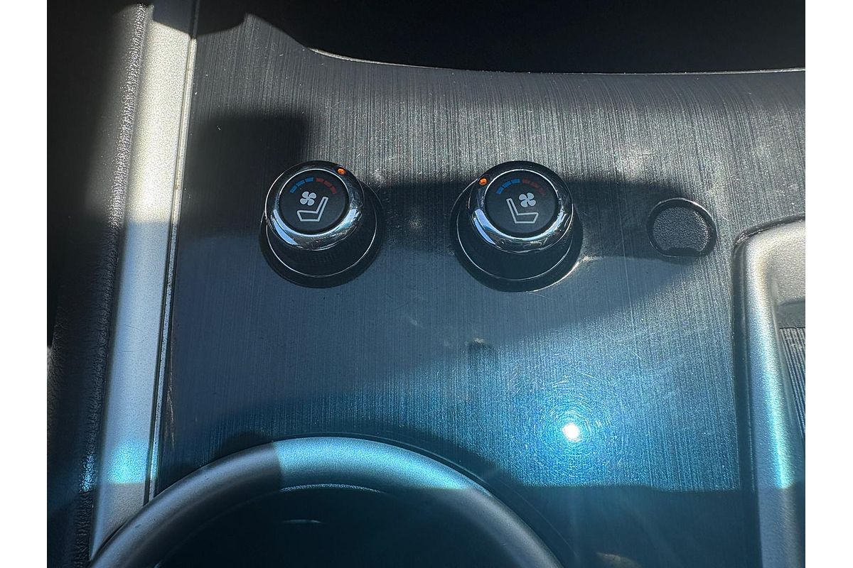 2016 Nissan Pathfinder Ti R52