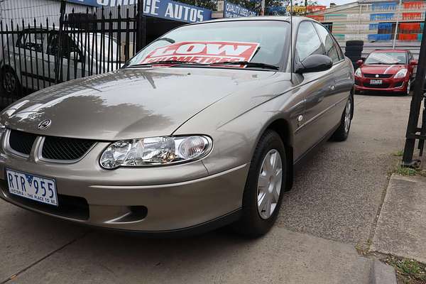 2002 Holden Commodore Acclaim VX II