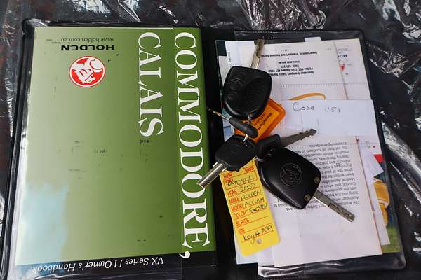 2002 Holden Commodore Acclaim VX II