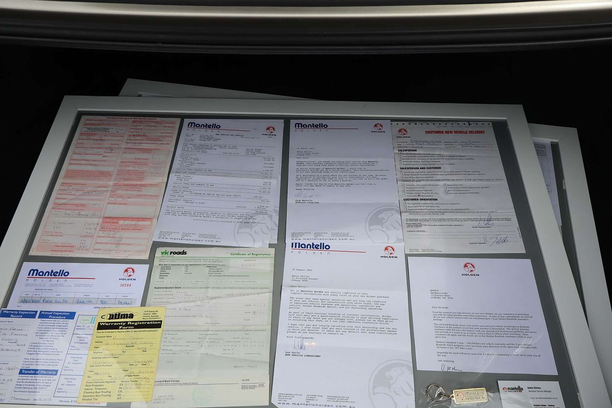 2002 Holden Commodore Acclaim VX II