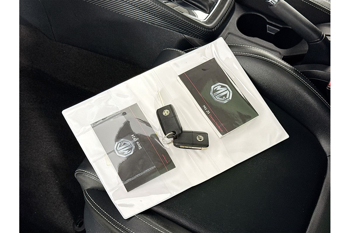 2021 MG ZS Essence AZS1