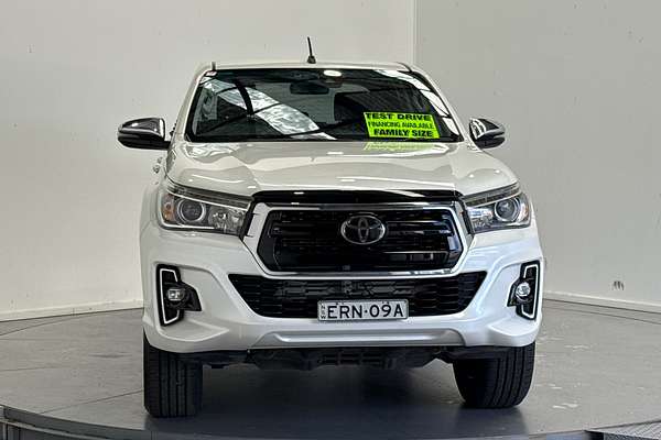 2019 Toyota Hilux SR5 GUN126R