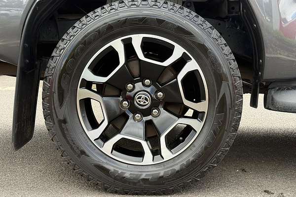 2020 Toyota Hilux SR5 GUN126R 4X4