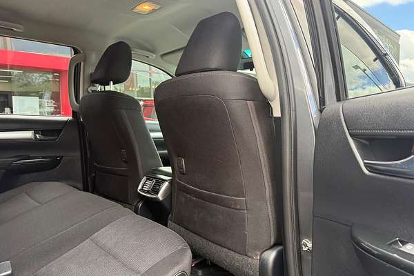 2020 Toyota Hilux SR5 GUN126R 4X4