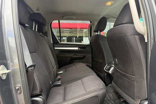 2020 Toyota Hilux SR5 GUN126R 4X4